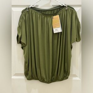 BLUE FISH DESIRE ZIPPER TOP casual yoga fitness top one size c1